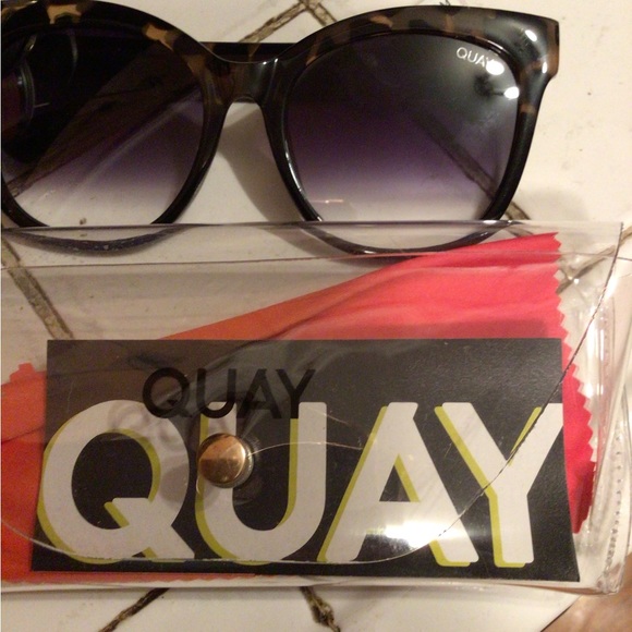 NEW! RARE quay it’s my way two tone sunglasses - Picture 2 of 8